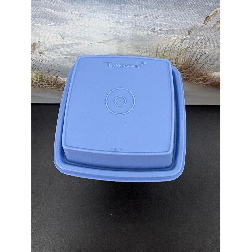 Tupperware pick deli
